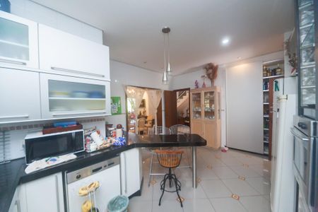 Casa de condomínio à venda com 3000m², 4 quartos e 2 vagas Casa de condomínio à venda com 3000m², 4 quartos e 2 vagasCozinha