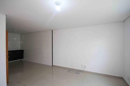 Casa para alugar com 99m², 2 quartos e 2 vagas