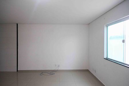 Casa para alugar com 99m², 2 quartos e 2 vagas