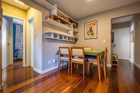Sala de apartamento à venda com 2 quartos, 50m² em Sumaré, São Paulo