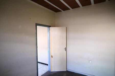 Quarto de casa à venda com 2 quartos, 180m² em São Paulo, Belo Horizonte