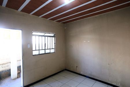 Sala de casa à venda com 2 quartos, 180m² em São Paulo, Belo Horizonte