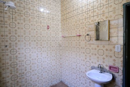 Casa para alugar com 180m², 2 quartos e 2 vagas Casa para alugar com 180m², 2 quartos e 2 vagasBanheiro