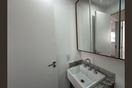 Banheiro de apartamento para alugar com 2 quartos, 50m² em Jardim Esperanca, Barueri