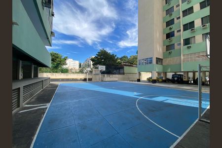 Apartamento para alugar com 64m², 2 quartos e 1 vaga