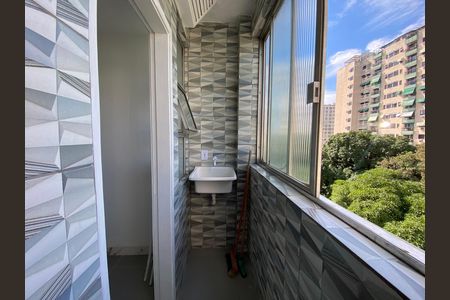 Apartamento para alugar com 64m², 2 quartos e 1 vaga