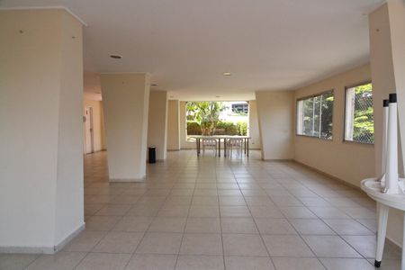 Apartamento para alugar com 62m², 2 quartos e 1 vaga Apartamento para alugar com 62m², 2 quartos e 1 vagaÁrea comum - Salão de festas