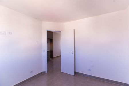 Quarto 1 de apartamento para alugar com 2 quartos, 40m² em Vila Canero, São Paulo