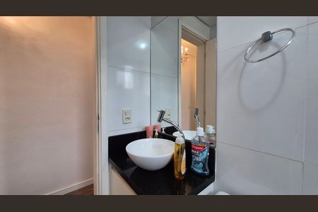 Apartamento à venda com 70m², 2 quartos e 1 vaga Apartamento à venda com 70m², 2 quartos e 1 vagaBanheiro