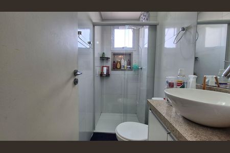 Apartamento à venda com 70m², 2 quartos e 1 vaga Apartamento à venda com 70m², 2 quartos e 1 vagaBanheiro da suíte