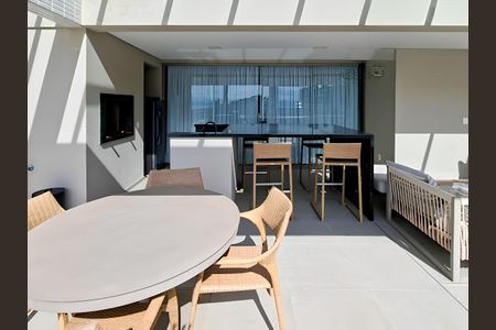 Apartamento para alugar com 107m², 2 quartos e 2 vagas Apartamento para alugar com 107m², 2 quartos e 2 vagasÁrea externa