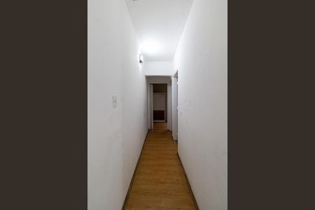 Corredor de casa para alugar com 3 quartos, 120m² em Vila Silvia, São Paulo