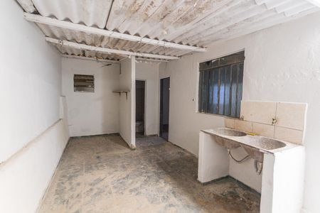 Casa à venda com 200m², 5 quartos e 2 vagas Casa à venda com 200m², 5 quartos e 2 vagasÁrea de Serviço da Casa 2