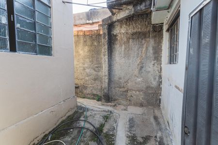 Casa à venda com 200m², 5 quartos e 2 vagas Casa à venda com 200m², 5 quartos e 2 vagasEntrada da Casa 3