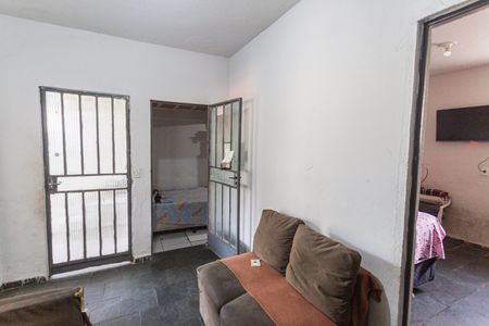 Casa à venda com 200m², 5 quartos e 2 vagas Casa à venda com 200m², 5 quartos e 2 vagasSala da Casa 1