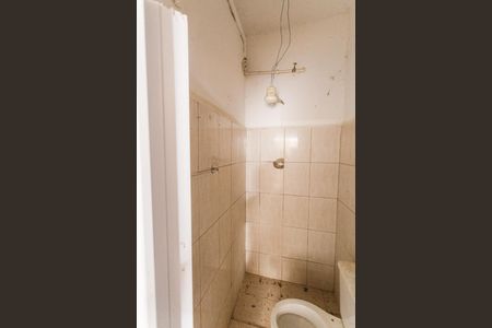 Casa à venda com 200m², 5 quartos e 2 vagas Casa à venda com 200m², 5 quartos e 2 vagasBanheiro Social da Casa 2