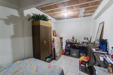 Casa à venda com 200m², 5 quartos e 2 vagas Casa à venda com 200m², 5 quartos e 2 vagasQuarto 1 da Casa 1