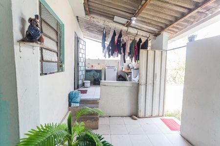 Casa à venda com 200m², 5 quartos e 2 vagas Casa à venda com 200m², 5 quartos e 2 vagasEntrada da Casa 1