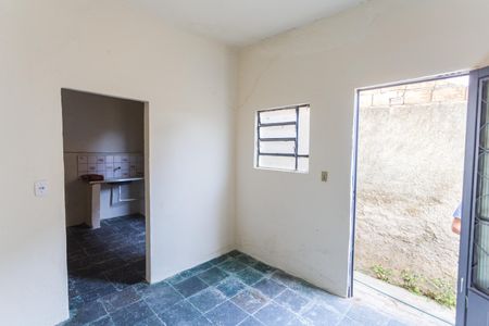 Casa à venda com 200m², 5 quartos e 2 vagas Casa à venda com 200m², 5 quartos e 2 vagasSala da Casa 3
