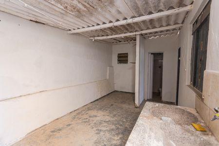 Casa à venda com 200m², 5 quartos e 2 vagas Casa à venda com 200m², 5 quartos e 2 vagasÁrea de Serviço da Casa 2