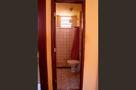 Banheiro  de apartamento para alugar com 2 quartos, 41m² em Santa Cruz, Rio de Janeiro