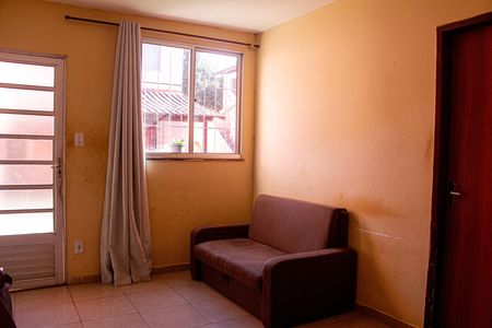 Sala de apartamento para alugar com 2 quartos, 41m² em Santa Cruz, Rio de Janeiro