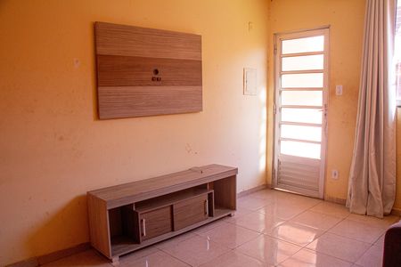 Detalhe Sala de apartamento para alugar com 2 quartos, 41m² em Santa Cruz, Rio de Janeiro