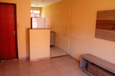 Sala de apartamento para alugar com 2 quartos, 41m² em Santa Cruz, Rio de Janeiro