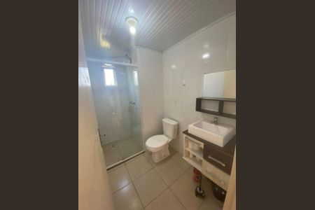 Banheiro social de apartamento para alugar com 2 quartos, 49m² em Restinga, Porto Alegre