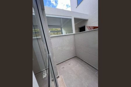 Casa para alugar com 2 quartos, 80m² em Pau Pombo, Nova Lima