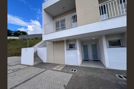Casa para alugar com 80m², 2 quartos e 2 vagas