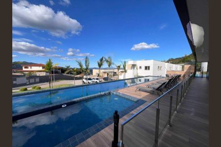 Casa para alugar com 80m², 2 quartos e 2 vagas
