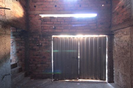 Casa à venda com 212m², 2 quartos e 2 vagasGaragem