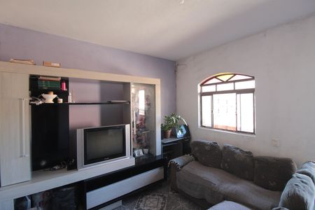 Casa à venda com 212m², 2 quartos e 2 vagasCasa 1 | Sala
