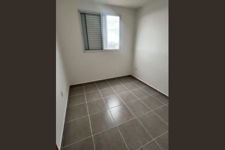 Quarto de apartamento para alugar com 2 quartos, 39m² em Jardim Boa Vista (Zona Oeste), Osasco
