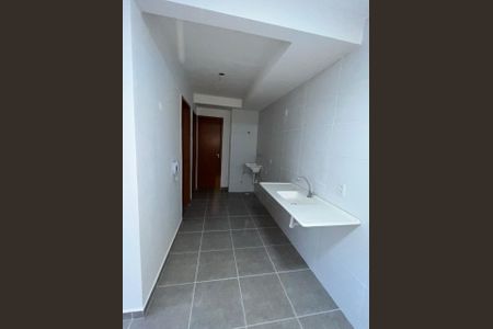 Banheiro de apartamento para alugar com 2 quartos, 39m² em Jardim Boa Vista (Zona Oeste), Osasco