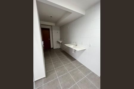 Banheiro de apartamento para alugar com 2 quartos, 39m² em Jardim Boa Vista (Zona Oeste), Osasco