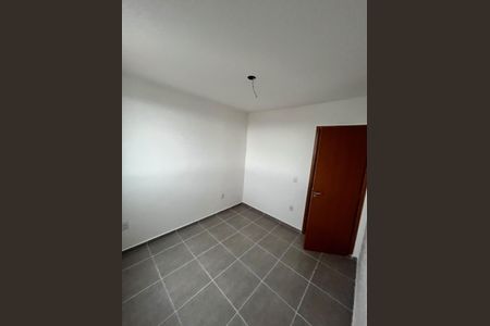 Quarto de apartamento para alugar com 2 quartos, 39m² em Jardim Boa Vista (Zona Oeste), Osasco