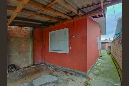Casa à venda com 56m², 1 quarto e 2 vagas Casa à venda com 56m², 1 quarto e 2 vagasFachada