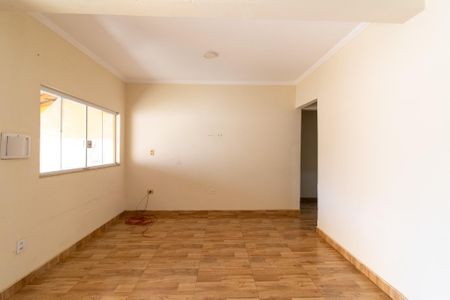 Casa à venda com 100m², 2 quartos e 5 vagas Casa à venda com 100m², 2 quartos e 5 vagasSala
