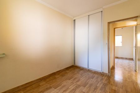 Casa à venda com 100m², 2 quartos e 5 vagas Casa à venda com 100m², 2 quartos e 5 vagasSuite