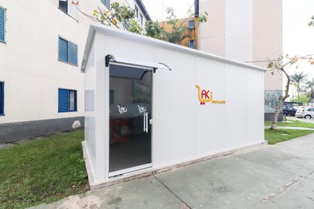 Apartamento à venda com 48m², 2 quartos e 1 vagaÁrea comum - Mercadinho 24h