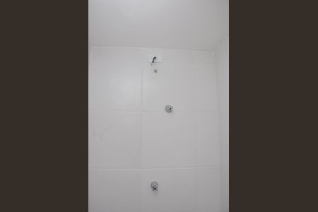 Apartamento para alugar com 17m², 1 quarto e sem vagaKitnet / studio - Banheiro Social