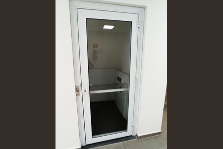 Apartamento para alugar com 17m², 1 quarto e sem vagaElevador deficiente