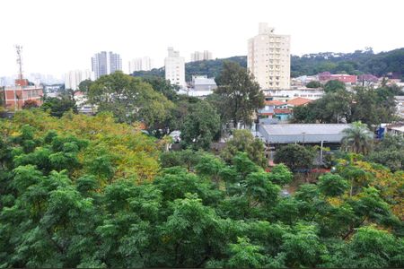 Apartamento para alugar com 17m², 1 quarto e sem vagaKitnet / studio - Vista do Quarto e Cozinha