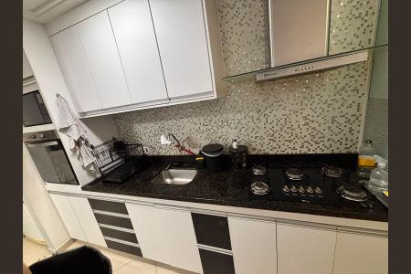Cozinha de apartamento para alugar com 2 quartos, 84m² em Jardim Barbacena, Cotia