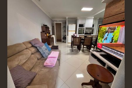 Sala de apartamento para alugar com 2 quartos, 84m² em Jardim Barbacena, Cotia