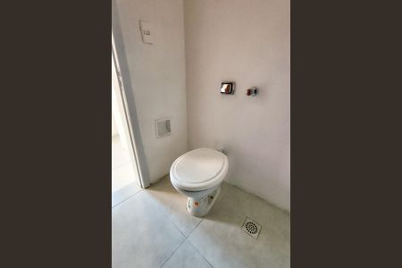 Apartamento à venda com 200m², 3 quartos e sem vagaBanheiro de serviço