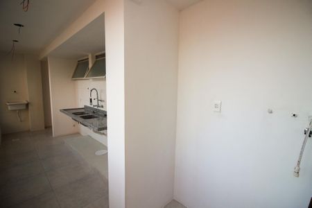Apartamento à venda com 200m², 3 quartos e sem vagaCozinha e Área de Serviço