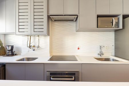 Cozinha de apartamento para alugar com 1 quarto, 56m² em Vila Nova Conceição, São Paulo